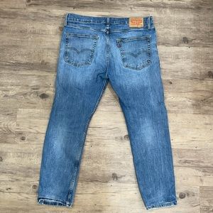 Levi’s 502 jeans